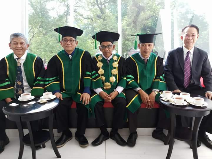 Sebanyak 129 Lulusan Pascasarjana UMSU Diwisuda